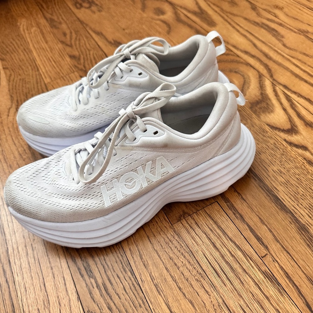 Hoka Women's Bondi 8 White